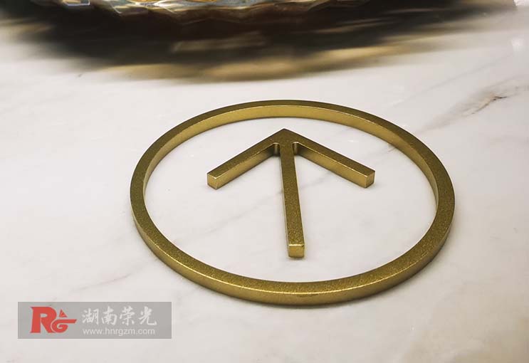 ���ض�׿Խ�Ę��R���ڡ����X�Ͻ��������c�Lɳ����