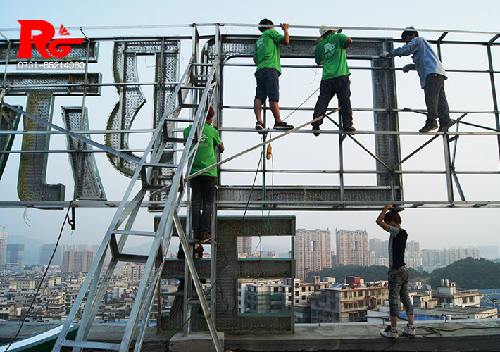 �L(zh��ng)ɳ��픰l(f��)����