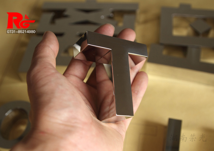 �L(zh��ng)ɳ���P���