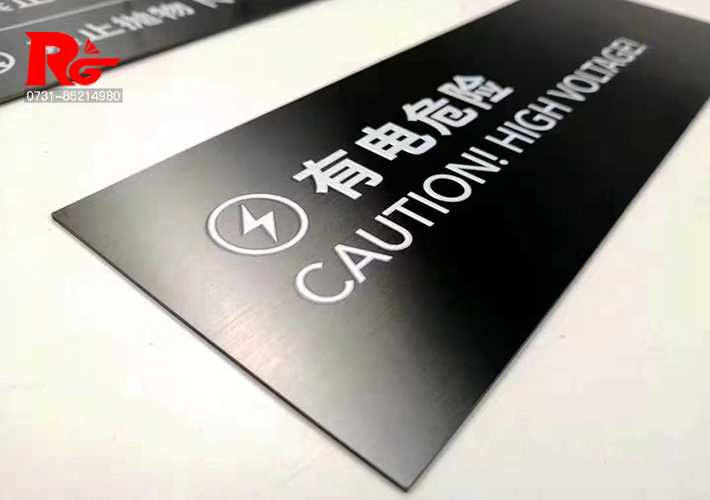 ���z���P䓘��R