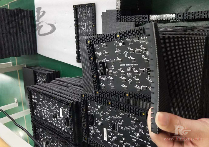 �L(zh��ng)ɳLED�����@ʾ�� 